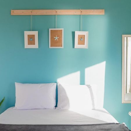 4 Bedroom Apartment On The Beach Tel Aviv Exterior foto